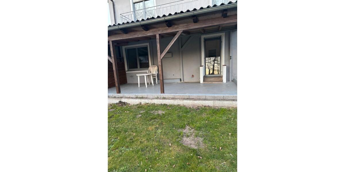 Erdgeschoßwohnung Geisenfeld - 4 Zimmer, 100 m&sup2;, 1.100&euro; | Angebot:25935693