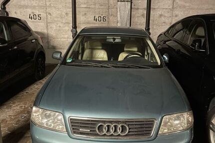 Audi A6 206.000 km 2.900 &euro; München 81925