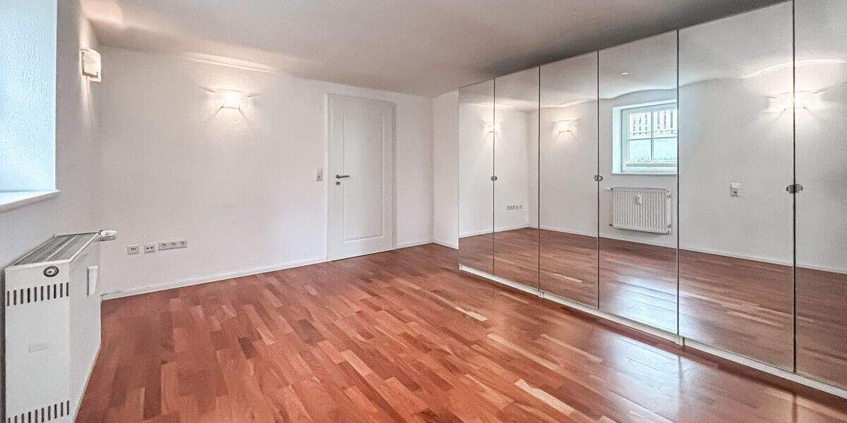 Etagenwohnung Kehl - 2 Zimmer, 61 m&sup2;, 690&euro; | Angebot:25533165