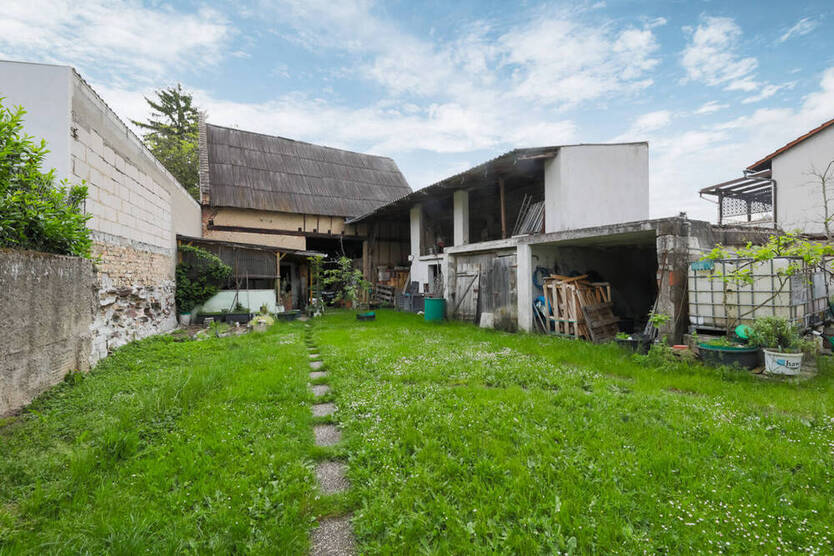 Einfamilienhaus mit großem Garten in ruhiger Lage von Dettenheim