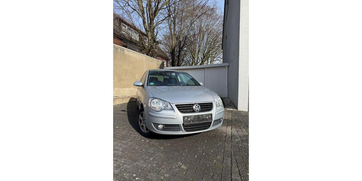 VW Polo 101.000 km 3.379 &euro; Aachen 52076
