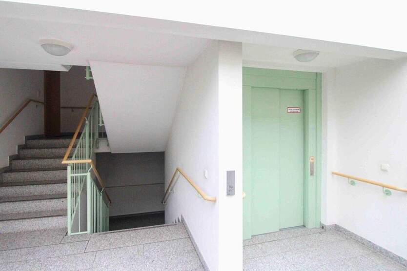 Barrierefreie Erdgeschosswohnung mit traumhaft großem Balkon in Top-Lage von Erlangen 3 zimmer