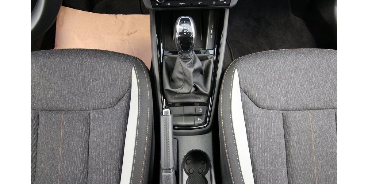 Skoda Scala 1.5 TSI 7-DSG Style Plus LED+KAMERA+AHK 57.189 km 21.900 &euro; Hagenow 19230