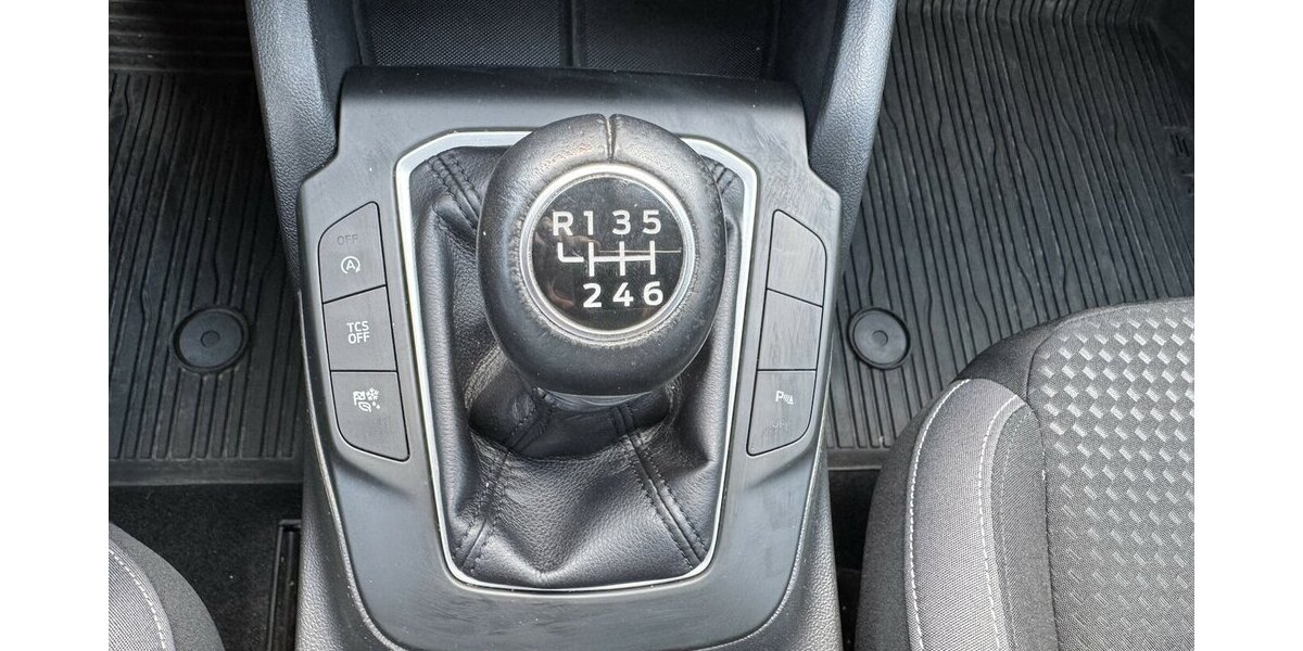 Ford Focus Navi Temp Spurh CarPlay 6xServ GARANTIE 40.000 km 14.500 &euro; Erftstadt 50374