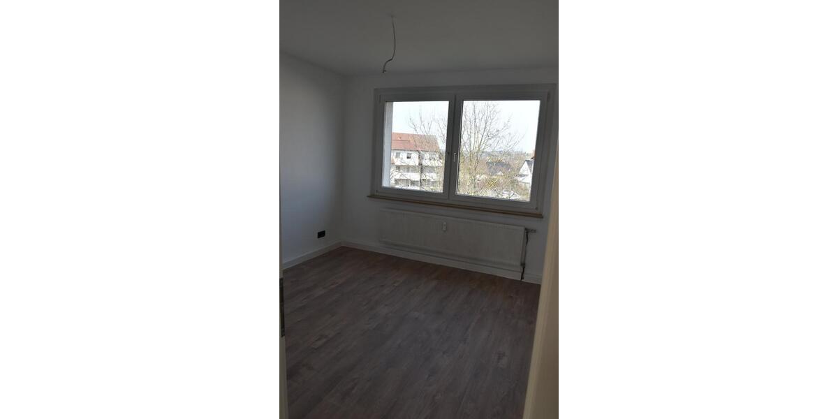 Etagenwohnung Weißenfels - 3 Zimmer, 58 m&sup2;, 60.000&euro; | Angebot:25852460