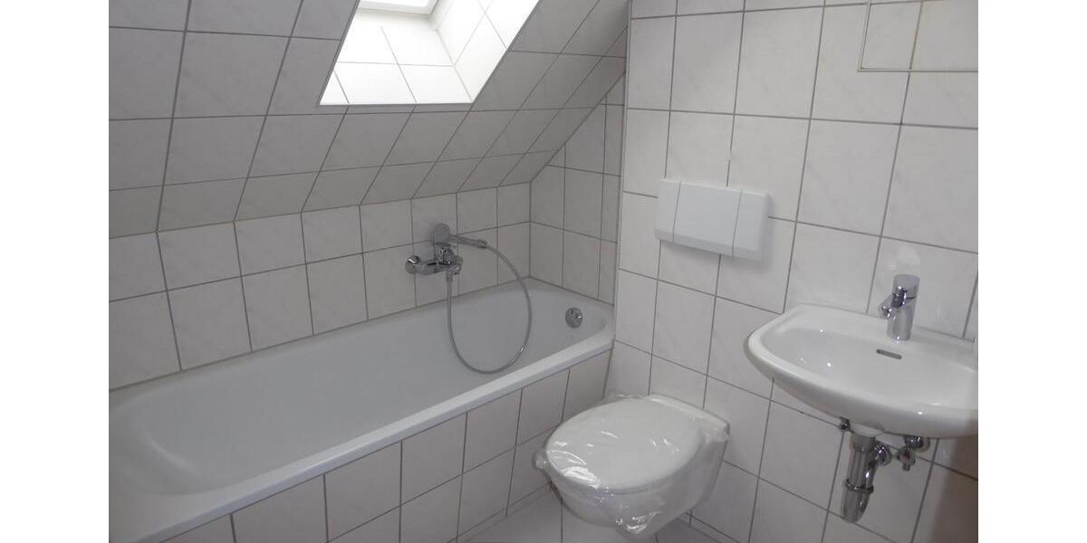 Etagenwohnung Unterwellenborn - 1 Zimmer, 25 m&sup2;, 145&euro; | Angebot:25342154