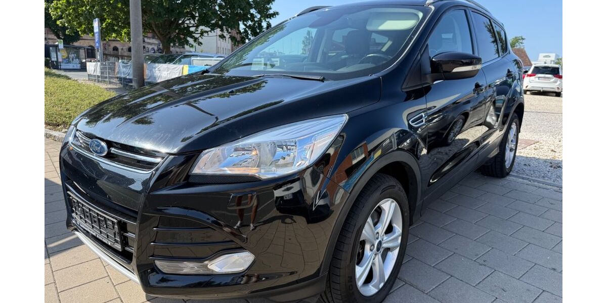 Ford Kuga 158.000 km 10.950 &euro; Fürth 90763