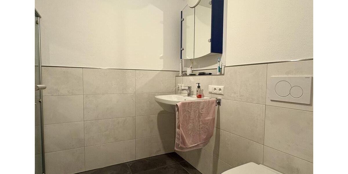 Doppelhaushälfte Bad Tölz - 4 Zimmer, 150 m&sup2;, 2.100&euro; | Angebot:25362103