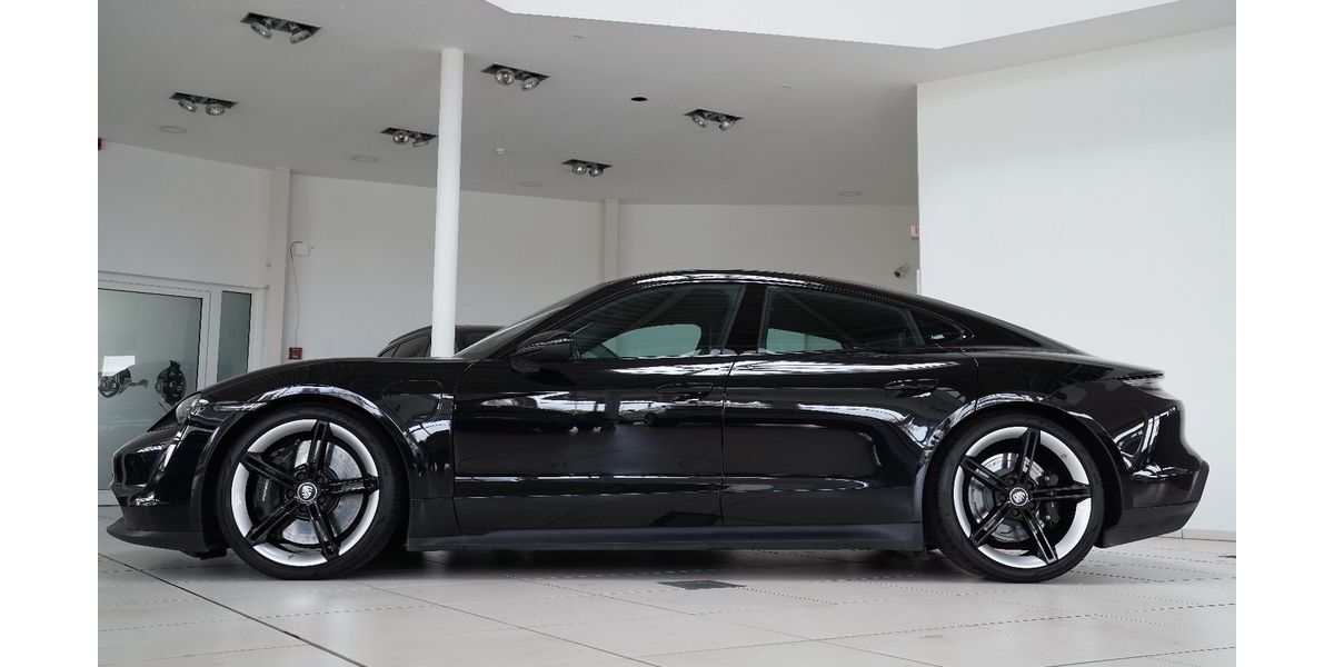 Porsche Taycan 119.990 km 49.990 &euro; Garbsen 30823