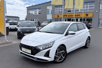 Hyundai i20 9.750 km 21.000 &euro; Laufeld 54533