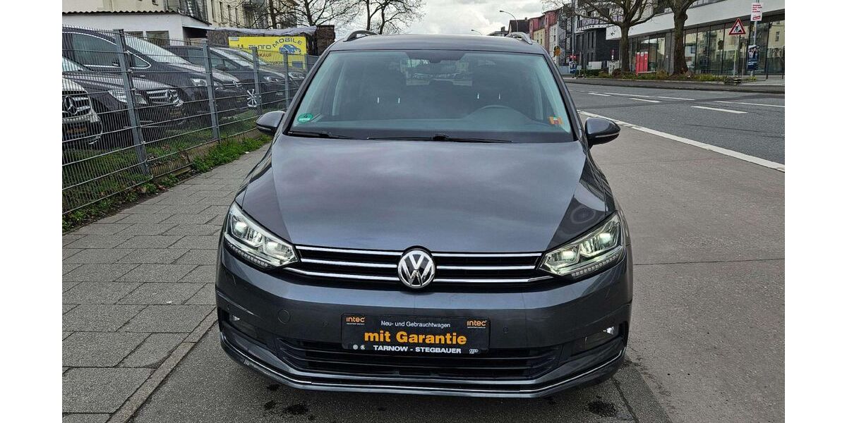 VW Touran 144.000 km 19.399 &euro; Mainz-Kastel 55252