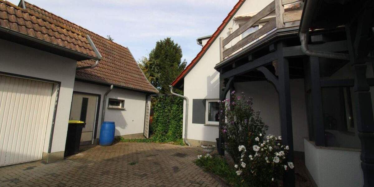 Etagenwohnung Herbsleben - 4 Zimmer, 102 m&sup2;, 175.000&euro; | Angebot:26714367