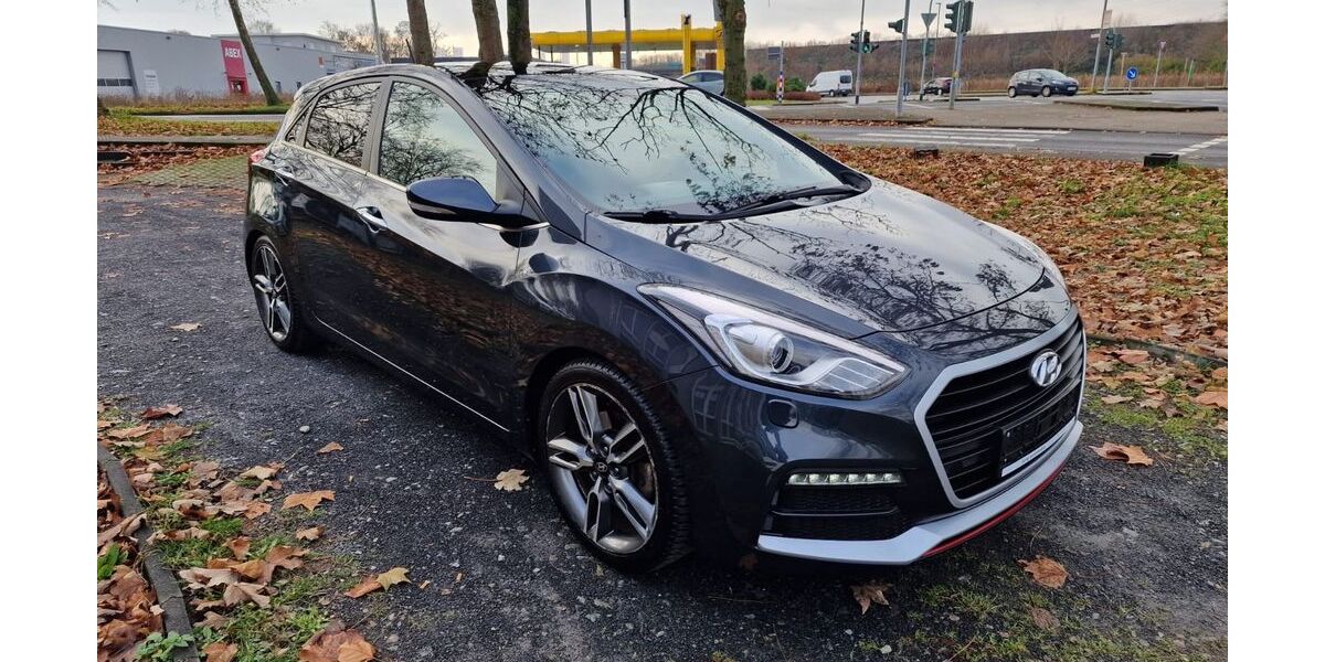 Hyundai i30 227.000 km 7.600 &euro; Köln 51107