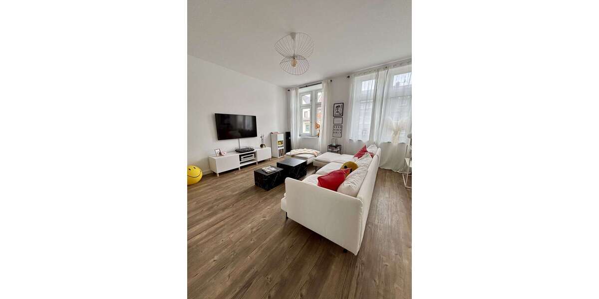Etagenwohnung Neuss - 4 Zimmer, 100 m&sup2;, 1.150&euro; | Angebot:27113722