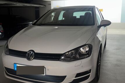 VW Golf 131.000 km 11.999 &euro; Frankfurt am Main 60486