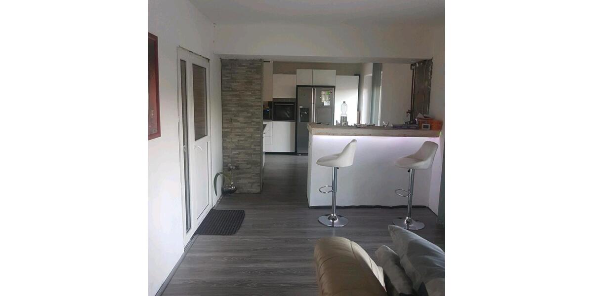 Attraktive Geschäftsimmobilie zur Miete 8 zimmer