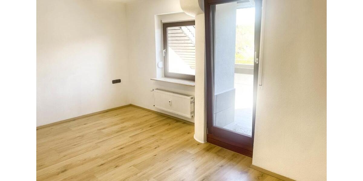 Etagenwohnung Burgsinn - 3.5 Zimmer, 93 m&sup2;, 230.000&euro; | Angebot:26312215