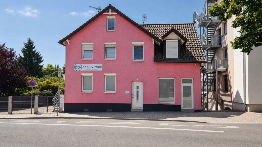Provisionsfrei* A+ Altbau am Marktplatz: Wohn-Geschäftshaus mit Wärmepumpe — provisionsfrei - Mehrfamilienhaus, Wohnhaus Birkenfeld | Angebot:27113629