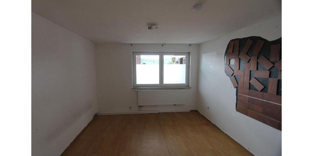 Einfamilienhaus Mehren - 7 Zimmer, 223 m&sup2;, 190.000&euro; | Angebot:26837980