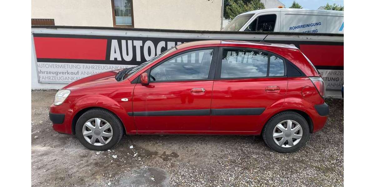 Kia Rio 164.000 km 2.500 &euro; Magdeburg 39124