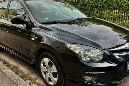 Hyundai i30 134.493 km 4.999 &euro; München 81547