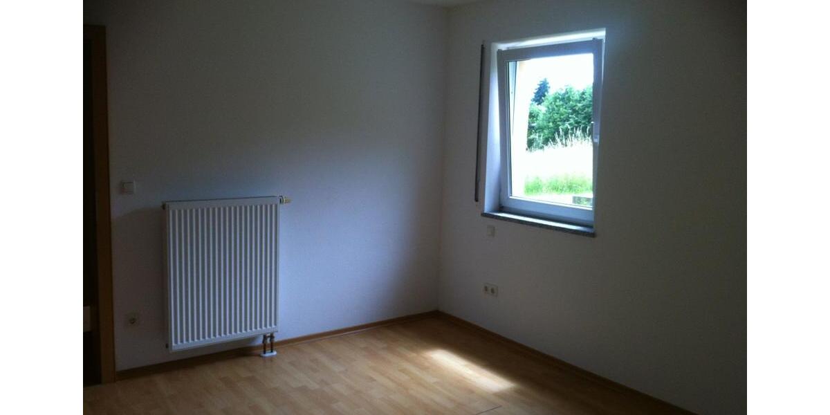 Verkaufe helle 2 Zimmer Wohnung in Hauzenberg EG Juli August 26 2 zimmer