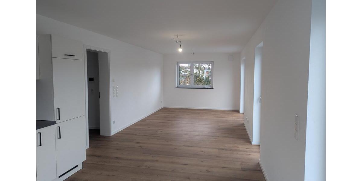 Etagenwohnung Straubing - 2 Zimmer, 79 m&sup2;, 950&euro; | Angebot:26134346