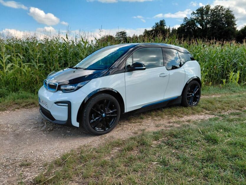 i3