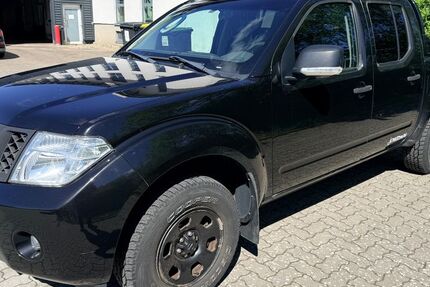 Nissan Navara 173.000 km 9.499 &euro; Geesthacht (bei Hamburg) 21502