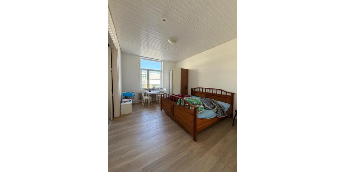 Etagenwohnung Wilhelmshaven - 5 Zimmer, 145 m&sup2;, 1.400&euro; | Angebot:25801034