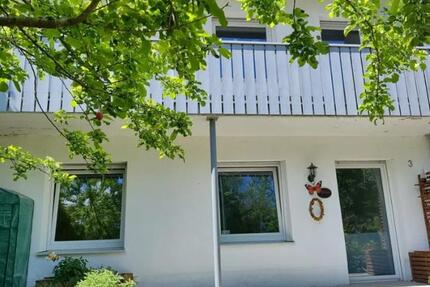 Provisionsfreie, gepflegte 5,5-Zi.-DHH mit gehobener Ausstattung