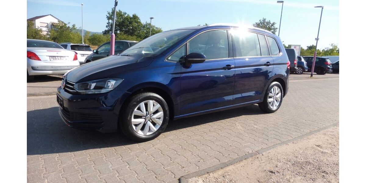VW Touran 151.000 km 11.200 &euro; Ingelheim 55218