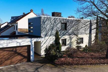 Haus Viernheim - 5 Zimmer, 198 m&sup2;, 1.950&euro; | Angebot:26361609