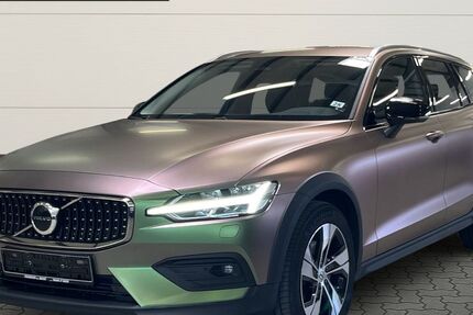 Volvo V60 Cross Country 59.500 km 37.690 € Fulda 36043
