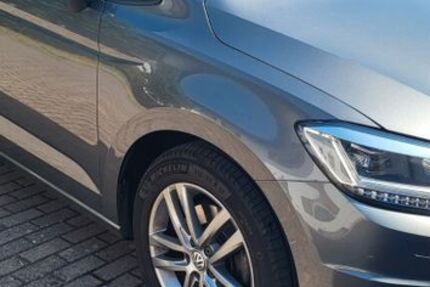 VW Touran 220.045 km 11.950 &euro; Töging a. Inn 84513