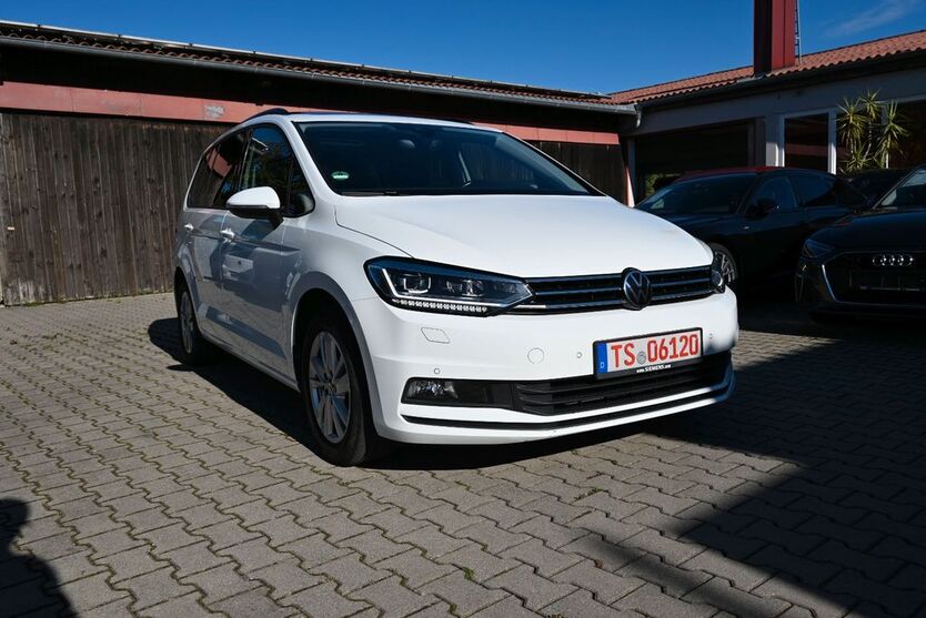 VW Touran 114.000 km 27.500 € Petting /Waging am See 83367