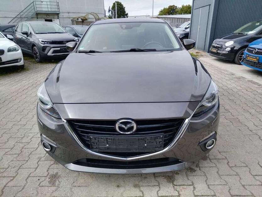 Mazda 3 135.000 km 10.300 € Diepoldshofen 88299