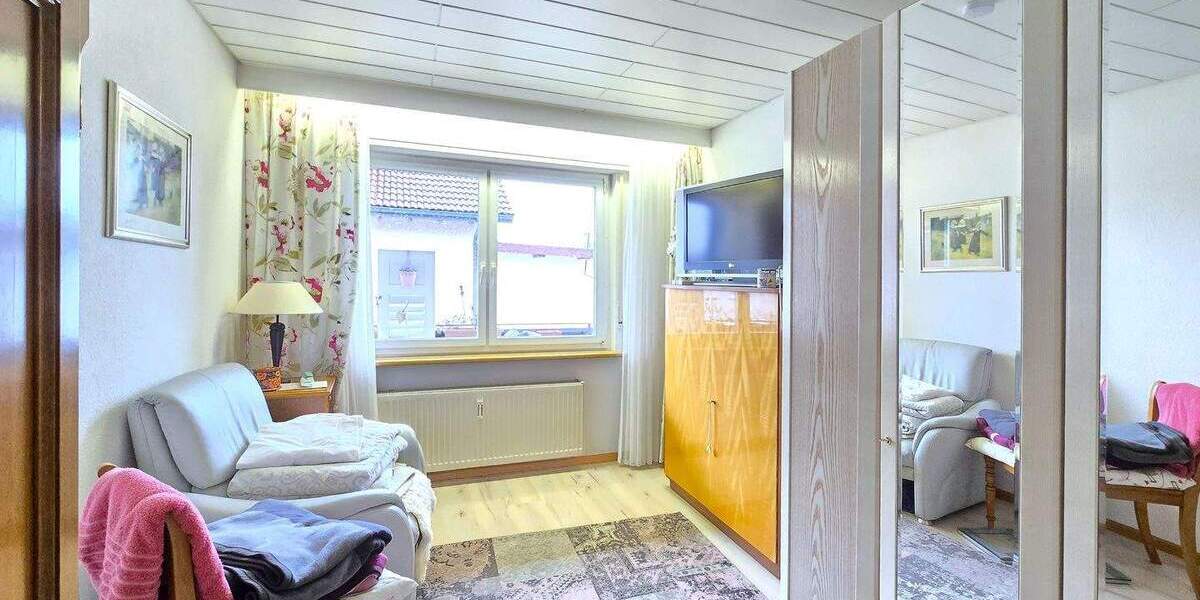 Mehrfamilienhaus, Wohnhaus Lauchringen Oberlauchringen - 8 Zimmer, 180 m&sup2;, 575.000&euro; | Angebot:25863323