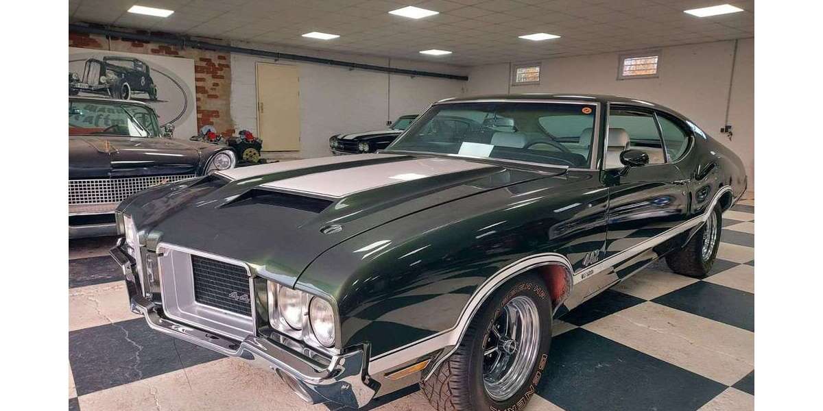 Oldsmobile Cutlass 16.702 km 79.999 &euro; Leipzig 04319