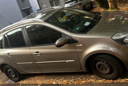 Renault Clio 220.000 km 2.600 &euro; Leverkusen 51371
