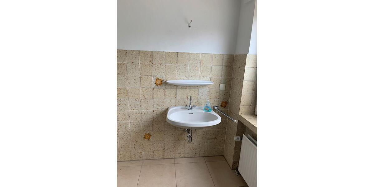 Erdgeschoßwohnung Bad Sassendorf - 2 Zimmer, 65 m&sup2;, 450&euro; | Angebot:25324903