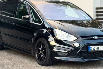 Ford S-Max 267.850 km 5.300 &euro; Frankfurt am main 60388