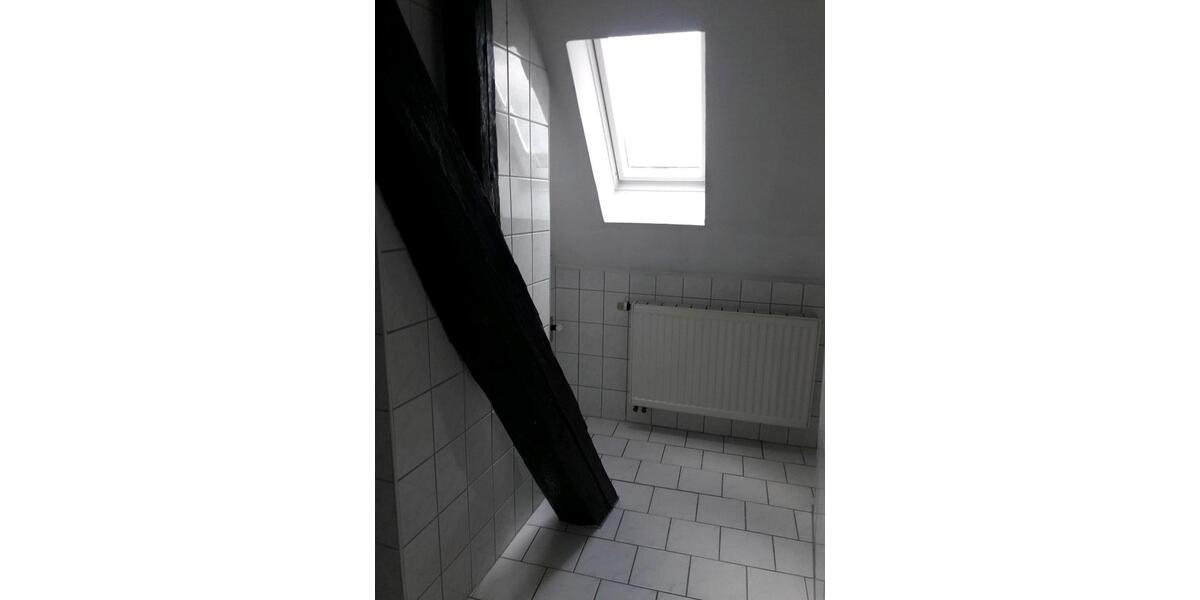 Dachgeschoßwohnung Bad Schmiedeberg - 1.5 Zimmer, 38 m&sup2;, 395&euro; | Angebot:25238108