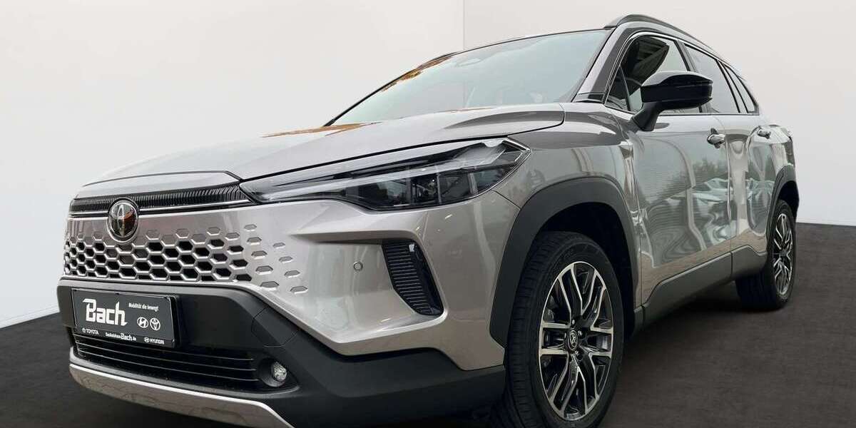 Toyota Corolla Cross 3.000 km 39.990 &euro; Überlingen 88662