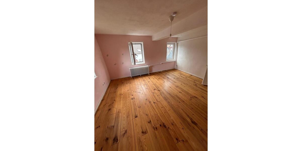 Etagenwohnung Kirchhain - 1 Zimmer, 15 m&sup2;, 340&euro; | Angebot:26386395