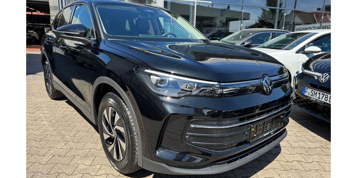 VW Tiguan 14.865 km 35.650 &euro; Frankfurt am Main 65936