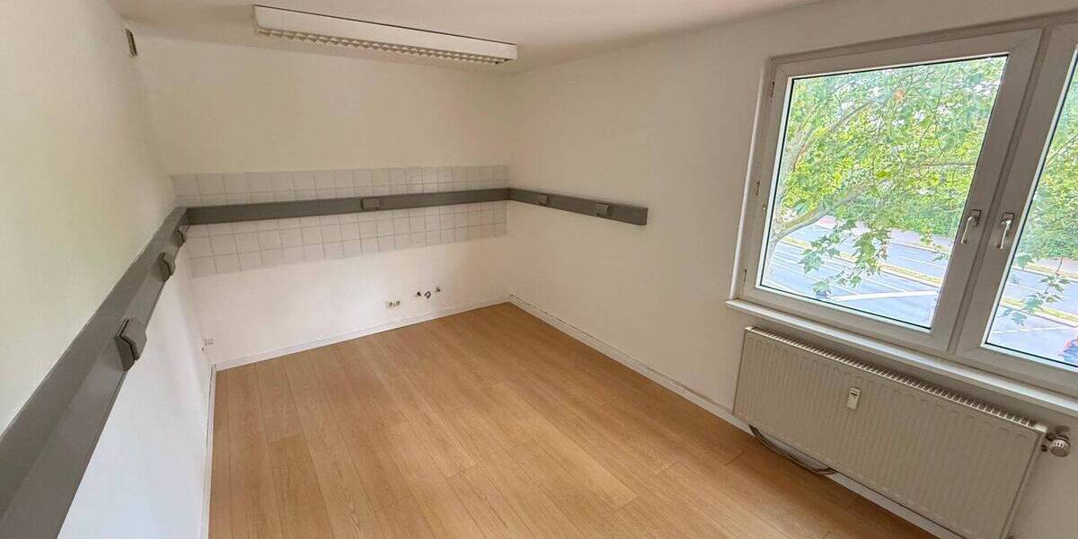 Etagenwohnung Gelsenkirchen Feldmark - 9 Zimmer, 169 m&sup2;, 1.490&euro; | Angebot:26853818