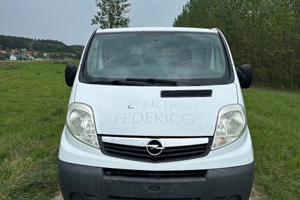 Opel Vivaro 150.000 km 5.500 &euro; Berngau 92361