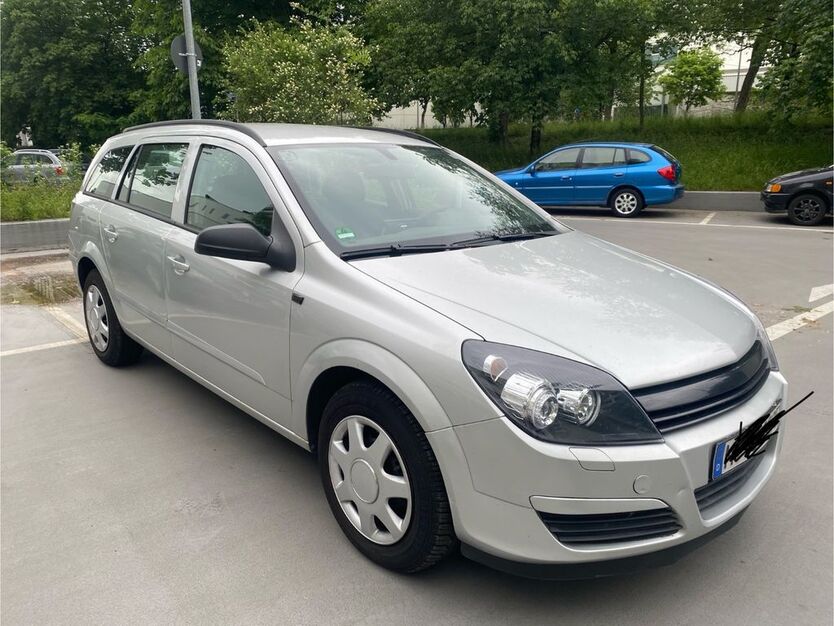 Opel Astra 170.000 km 1.300 € München 80809