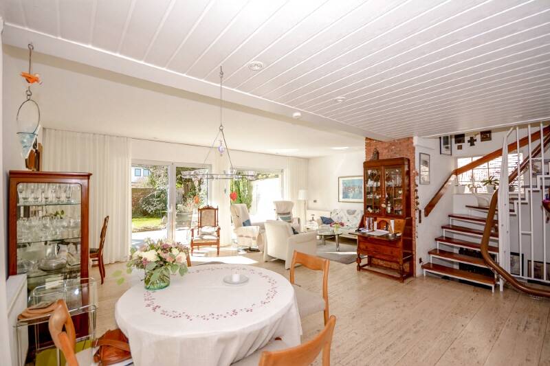 Familienfreundliches Haus mit tollem Wintergarten in Stotzheim